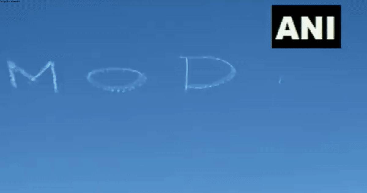 Plane traces 'Welcome Modi' message in Sydney sky ahead of big diaspora event